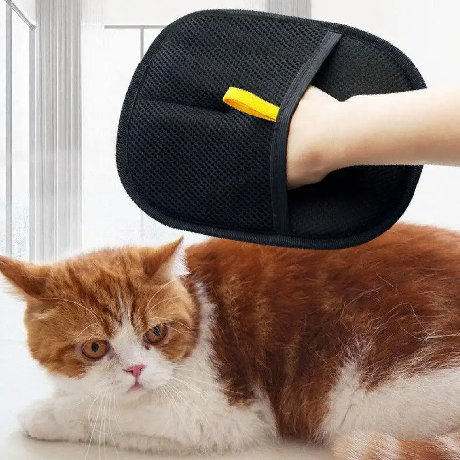 Revolutionary Pet Hair Removal Gloves - Transform Grooming with Ease for Cats, Dogs, and More!